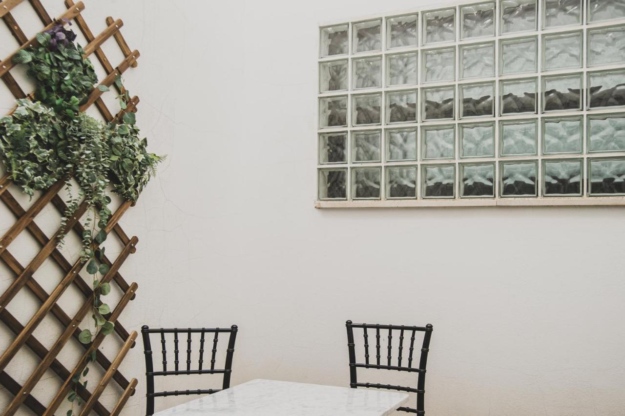 Azz Sevilla Torre De La Plata Apartamentos Екстериор снимка