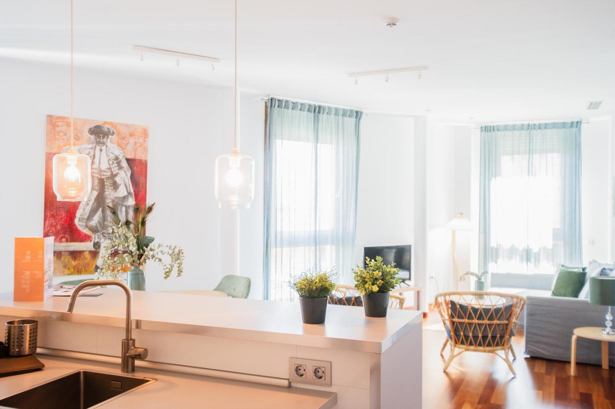 Azz Sevilla Torre De La Plata Apartamentos Екстериор снимка