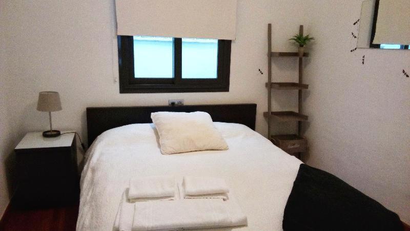 Azz Sevilla Torre De La Plata Apartamentos Стая снимка