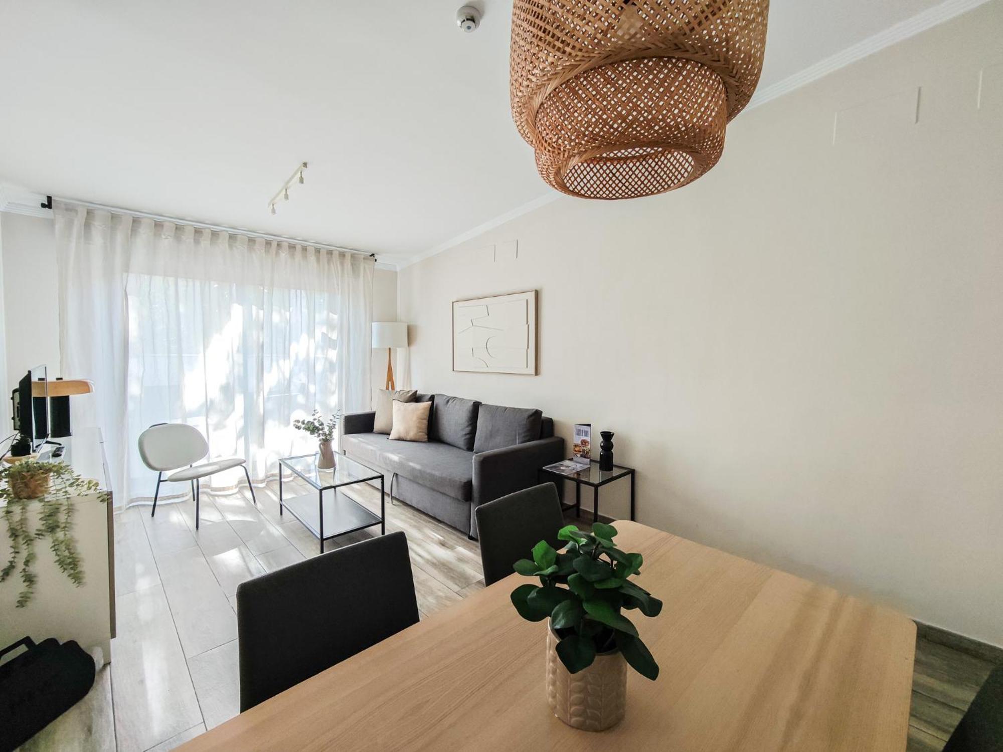 Azz Sevilla Torre De La Plata Apartamentos Екстериор снимка