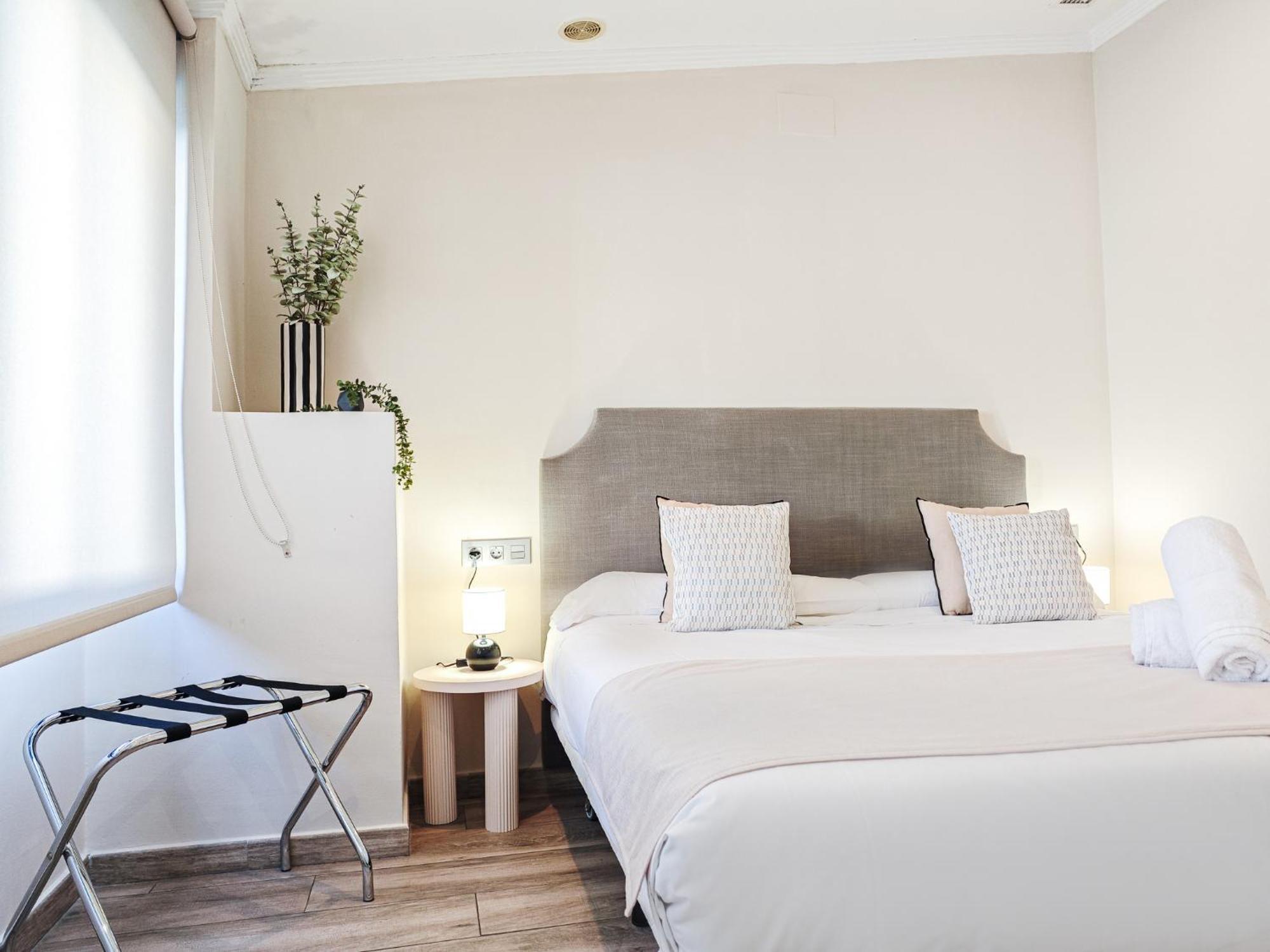 Azz Sevilla Torre De La Plata Apartamentos Екстериор снимка