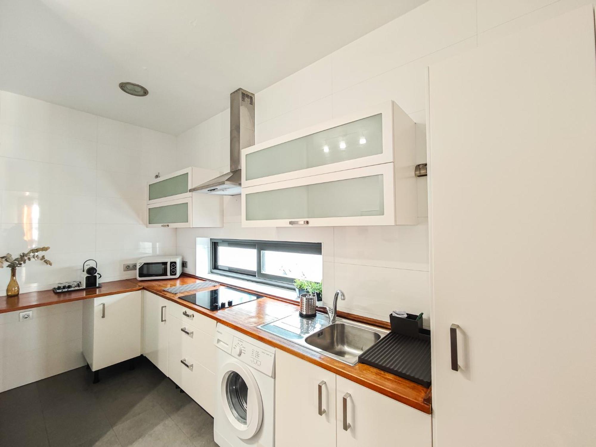 Azz Sevilla Torre De La Plata Apartamentos Екстериор снимка