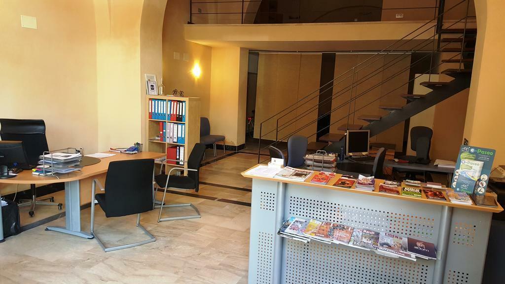 Azz Sevilla Torre De La Plata Apartamentos Екстериор снимка